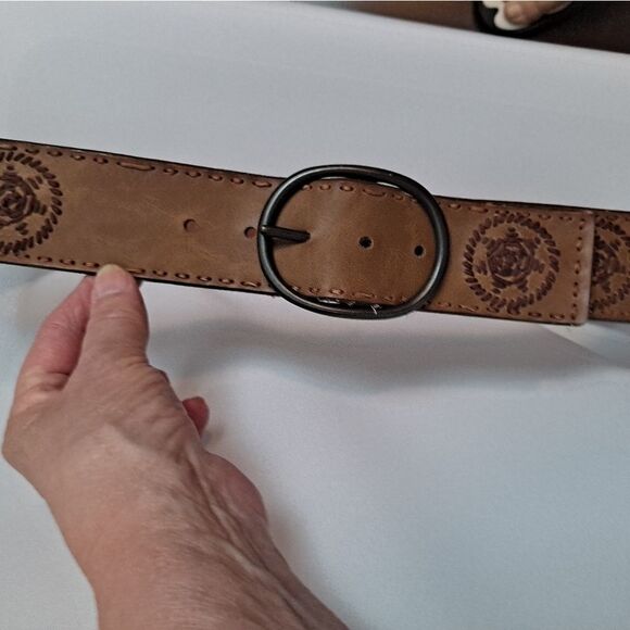 Ladies western style belt, NWOT - Picture 3 of 6